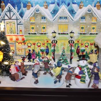 Mantel Christmas Music Box