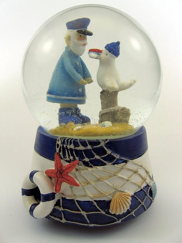 Schneekugel Seemann