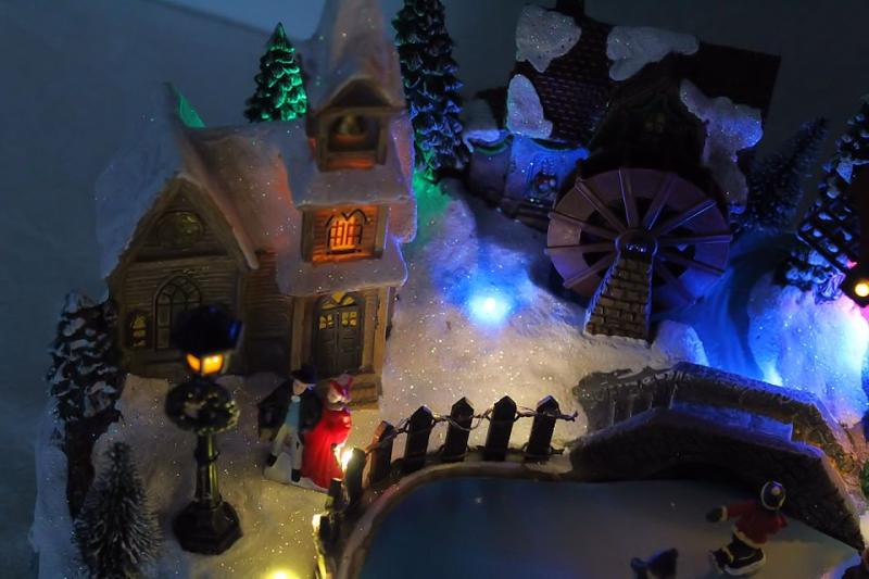 Spieluhr Weihnachtsdorf